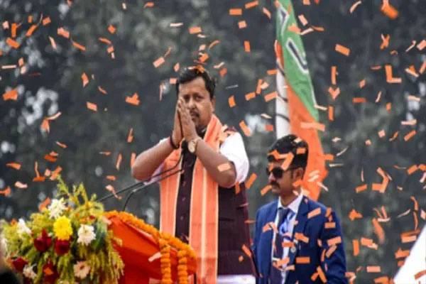 nitin naveen