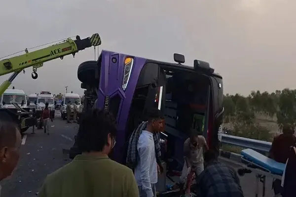 aagra lakhnow highway