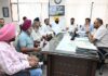 ਪੋਲਿੰਗ ਸਟੇਸ਼ਨ ‘ਤੇ ਸਪੈਸ਼ਲ ਕੈਂਪ ਲਗਾਉਣ ਸਬੰਧੀ ਰਾਜਨੀਤਿਕ ਪਾਰਟੀਆਂ ਦੇ ਨੁਮਾਇੰਦਿਆਂ ਨਾਲ ਮੀਟਿੰਗ