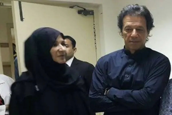 imran khan ki behan